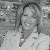 CBSHOME Real Estate Employee Julie Tartaglia's profile photo