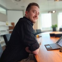 Michael Neelemaat Email