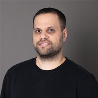 Liran Giladi Email