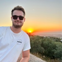 Felix Krieger Email