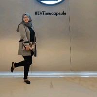 Yuli Arti Email
