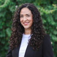 Leslie Simmons Email & Phone Number