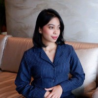 Rosalia Armadiani Email