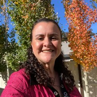 Bianca Marinho Email & Phone Number