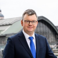 Email e telefono di Tom Stables