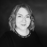 Lisa Aenstoots Email