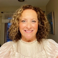 ST CHARLES CUSD 303 SCHOOL DISTRICT Employee Cindy Kummet's profile photo