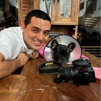 Pool Zapata's profile photo