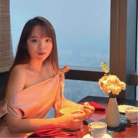 Phương Võ Email & Phone Number