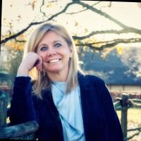 Liesbeth Kees Email