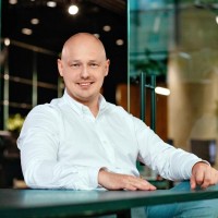 Lukasz Kornowski Email