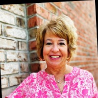 Robin Tuttle Email