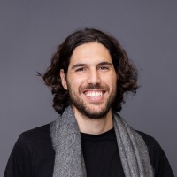 CoGrader Employee Gil Flores's profile photo