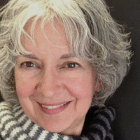 Lynn Benson Email & Phone Number