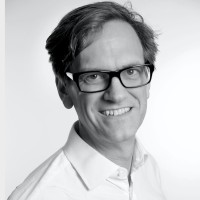 Thomas Crampton Email & Phone Number