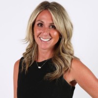 Lindsey Schickner Email