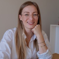 Anna Houdková Email