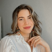 Alana Gonçalves Email