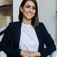 Upgrade Employee Anne-Claire Decker's profile photo