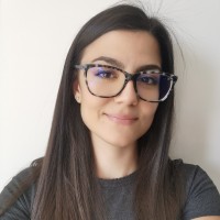 Iva Apostolova Email
