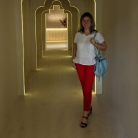 Stuart Wright Pte Ltd Employee Yulia McGrath's profile photo