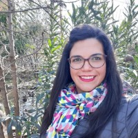 Isabel Raya García Email