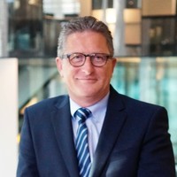 Daniel Wüst Email