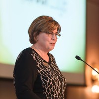 Anne MacPhee Email & Phone Number
