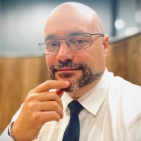 page inactive Employee Dimitri Levert's profile photo