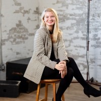 Corinna Esih Email