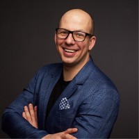 Łukasz Wójcik Email