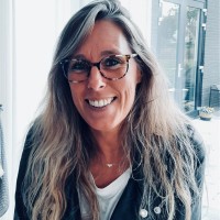 Kim van der Kooij Email