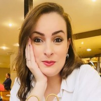 FOM Employee Leticia de Loiola Marconato's profile photo
