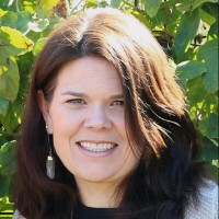 Suzanne Morris Email & Phone Number