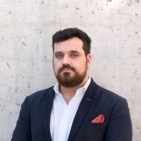 Rodrigo Gil Email
