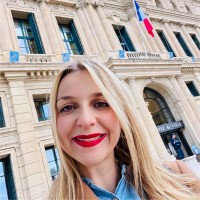 Floriane De Segovia Email