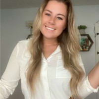 ViaQuest, Inc. Employee Kirsty Cole's profile photo