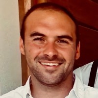 Groupe AT Employee Antoine Calsat's profile photo