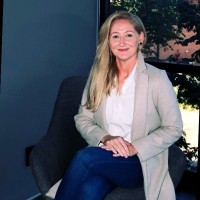 Contactable Employee Helena Smith's profile photo