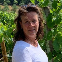 Hélène van Steendelaar Email