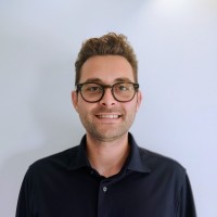 Efrén Reina Email