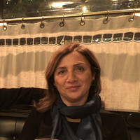 Esra Öztezcan Email
