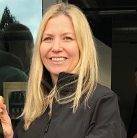 Annabel Chapman Email