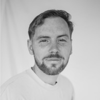 Lachlan D. Email