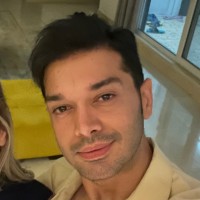 Maziar Valamanesh Email