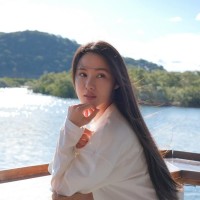 Vicci Yip Email
