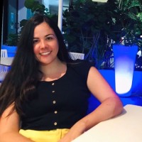 Larissa Cavalcante Email & Phone Number