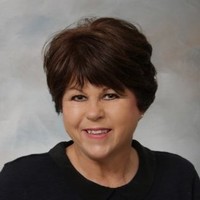 Platinum Realty Employee Dixie Cox-Grieme's profile photo