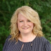 Kelly Hausner Email & Phone Number