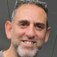 Simon Synett Email